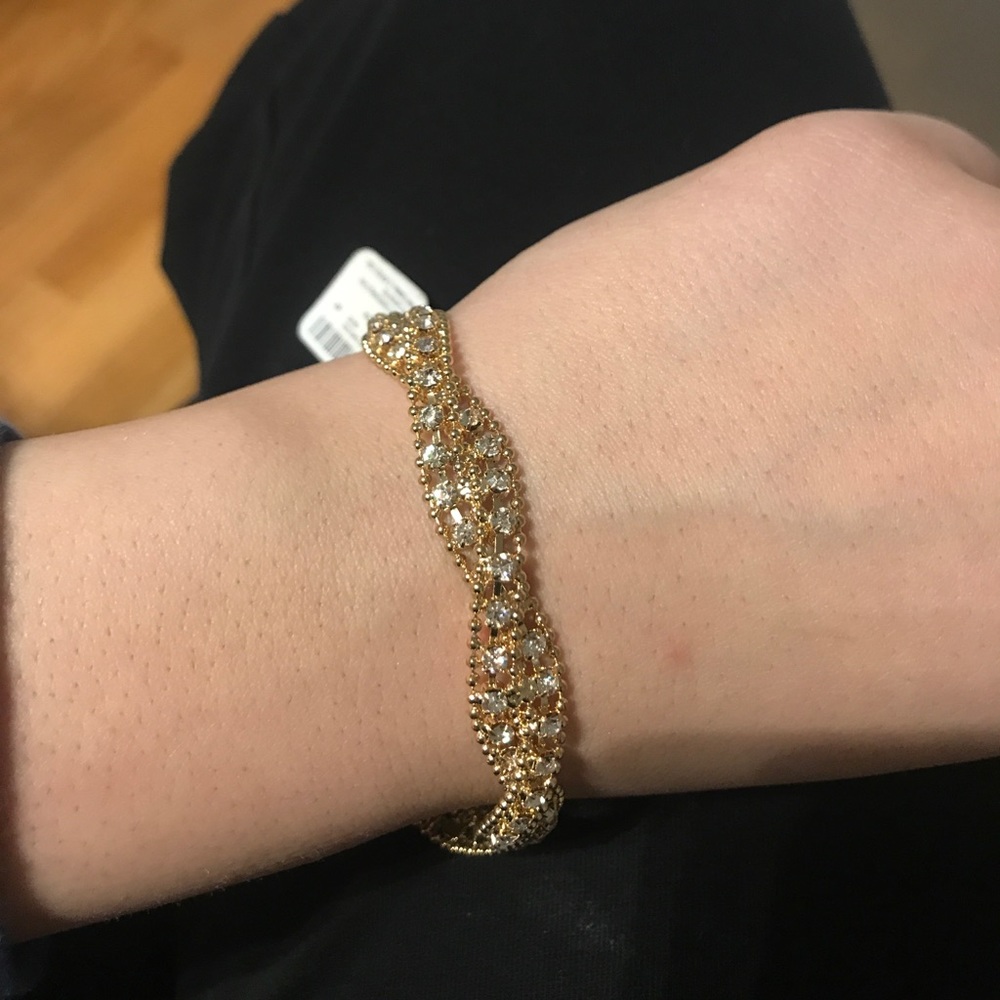 Brand new gold bracelet